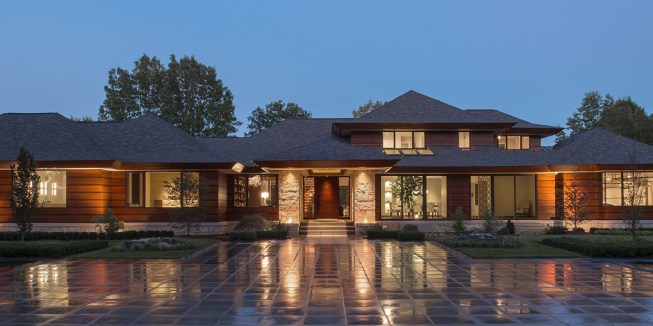 DesRosiers Architects used Weather Shield’s Contemporary Collection to achieve a custom look for homeowners in Ann Arbor.