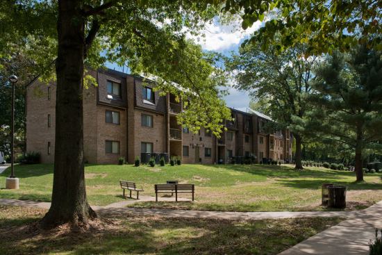 The recent high-performance renovation of a 54-unit Northern Virginia apartment complex will provide quality housing for working-class tenants including teachers, firefighters, and health care workers.