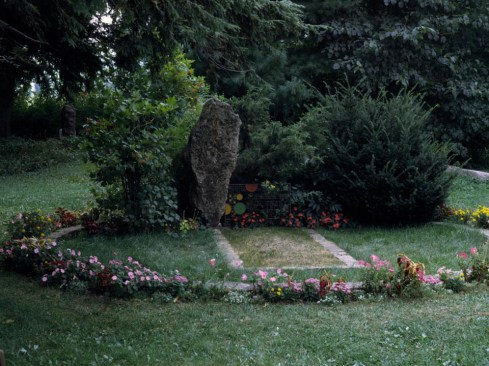 Frank Lloyd Wright's grave in Taliesin West, Scottsdale, Ariz.