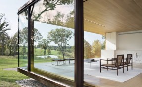The LM Guest House in Dutchess County, N.Y., by Desai Chia Architecture. Photo by Paul Warchol.